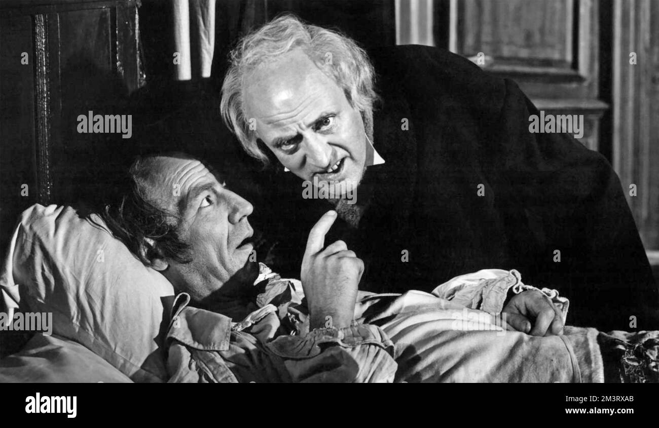 SCROOGE 1951 celebre film Pictures con Alastair SIM nel ruolo di titolo e Michael Hordern come il fantasma di Jacob Marley Foto Stock