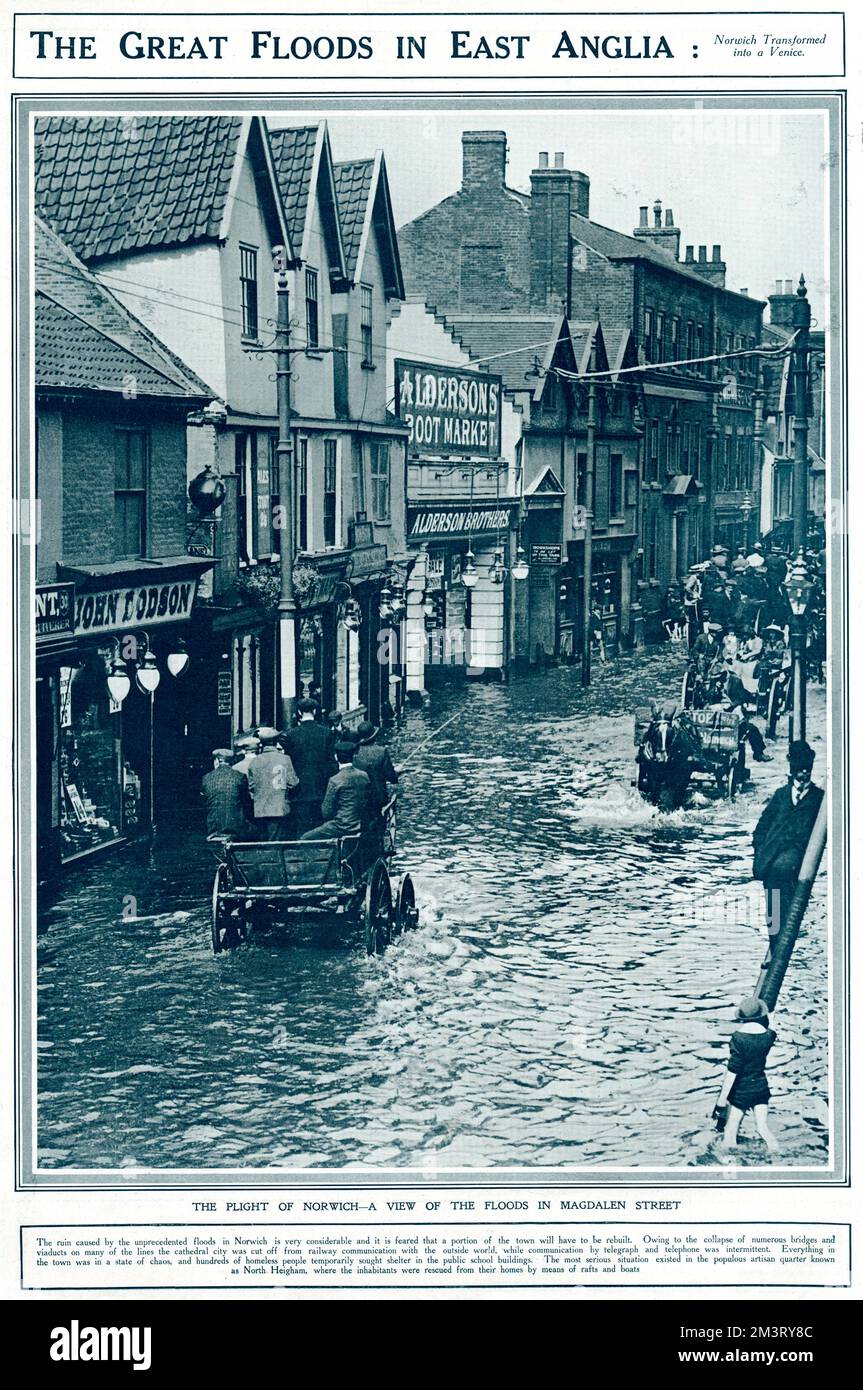 Situazione di Norwich, una vista delle inondazioni in via Magdalen. Data: Agosto 1912 Foto Stock