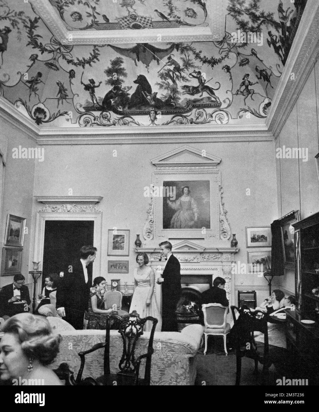 Bicester e Warden Hunt Ball a Kirtlington Park Foto Stock