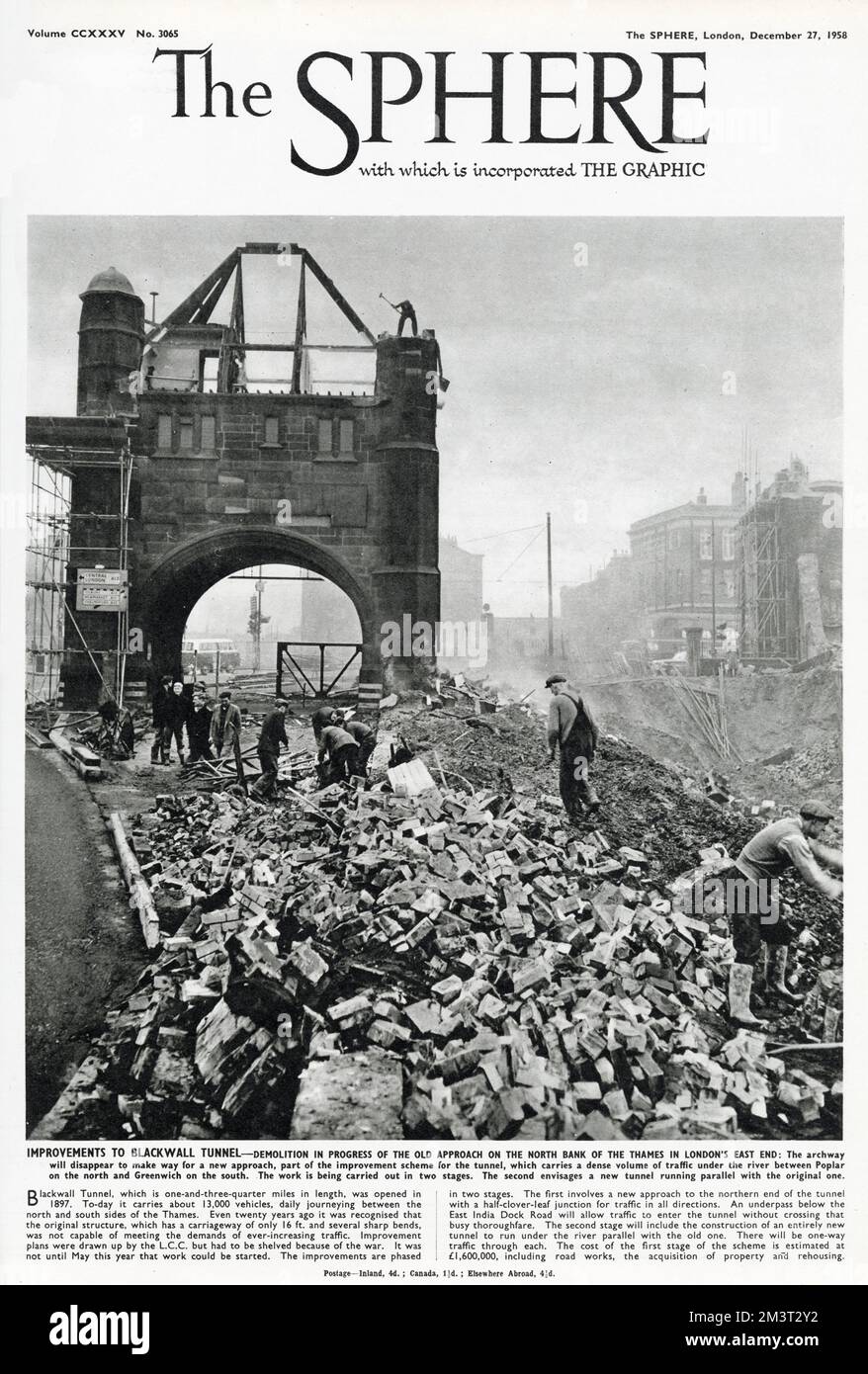 Miglioramenti al Blackwall Tunnel, Londra - demolizione in corso del vecchio approccio sulla riva nord. L'Arco fu rimosso (l'arco partner esiste ancora sul lato sud). Data: 1958 Foto Stock