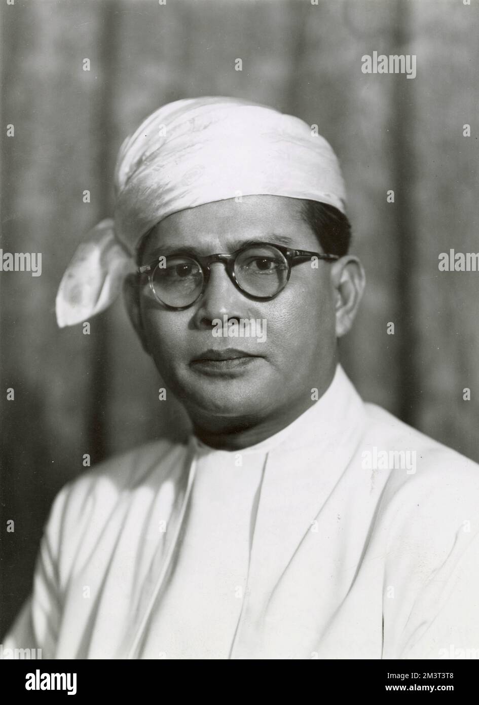 Sua Eccellenza U Ka si, ambasciatore birmano nel Regno Unito dal 1951 al 1955. Data: C.1951 Foto Stock