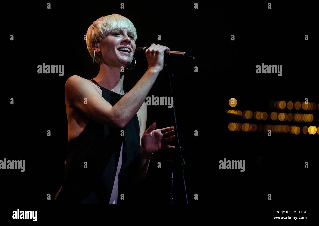 Mica Millar sul palco all'Albert Hall Manchester 2022 settembre Foto Stock