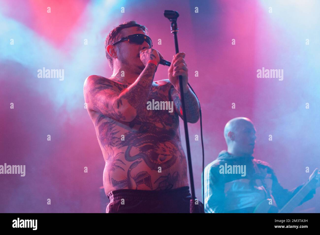 Milano, Lombardia, Italia. 15th Dec, 2022. I Viagra Boys vivono a Fabrique a Milano. (Credit Image: © Carlo Vergani/Pacific Press via ZUMA Press Wire) Foto Stock