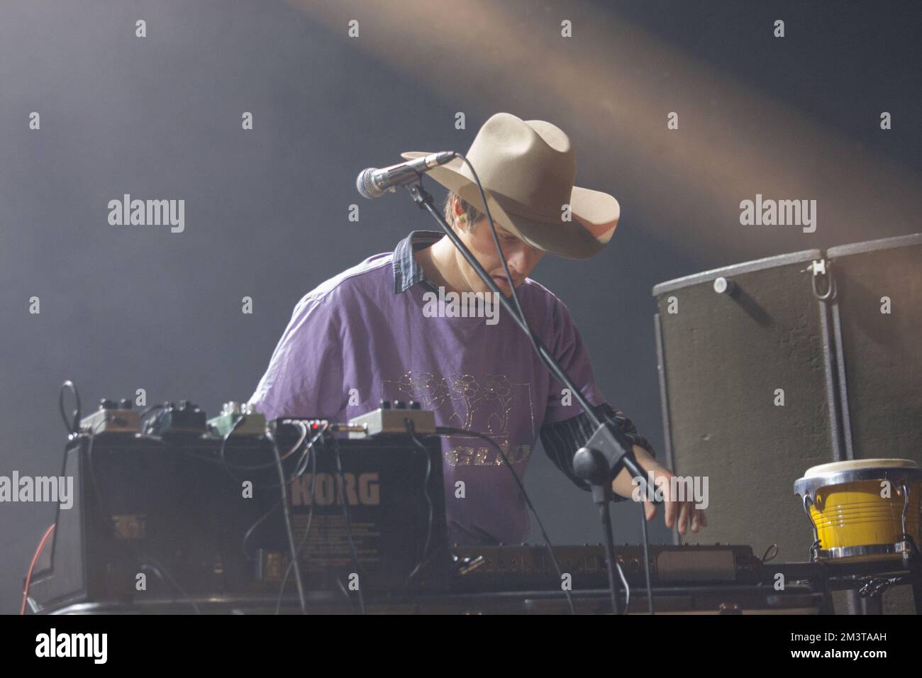 Milano, Lombardia, Italia. 15th Dec, 2022. I Viagra Boys vivono a Fabrique a Milano. (Credit Image: © Carlo Vergani/Pacific Press via ZUMA Press Wire) Foto Stock