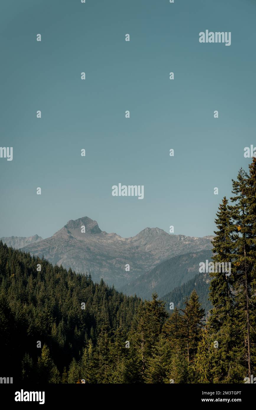 il washington pass si affaccia vicino all'entrata orientale del parco nazionale delle cascate settentrionali nel nord centrale di washington. Foto Stock