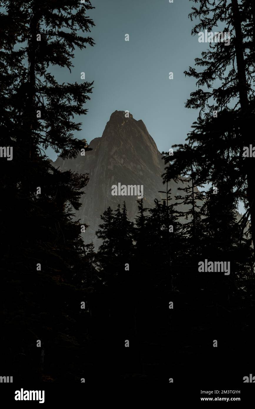 il washington pass si affaccia vicino all'entrata orientale del parco nazionale delle cascate settentrionali nel nord centrale di washington. Foto Stock