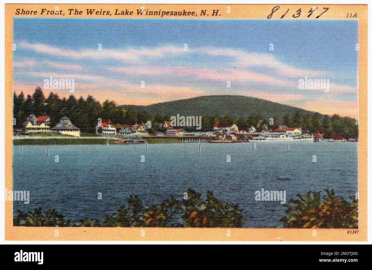 Riva anteriore, The Weirs, Lago Winnipesaukee, N.H. , Lakes & stagni, Tichnor Brothers Collection, cartoline degli Stati Uniti Foto Stock