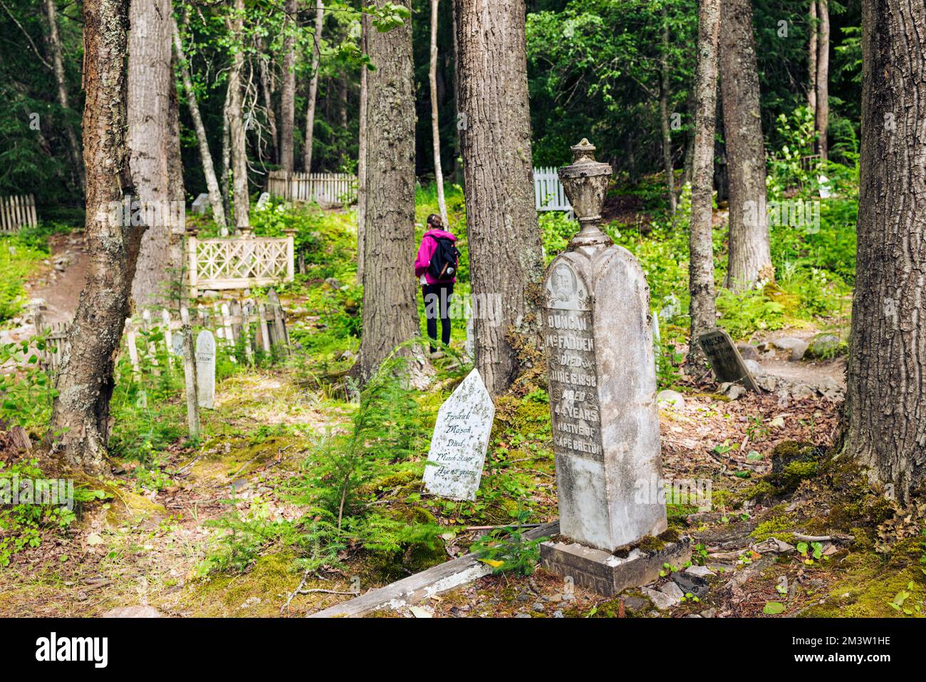 Lapidi e tombe; Pioneer Cemetery; Gold Rush Cemetery; Skagway; Alaska; STATI UNITI Foto Stock