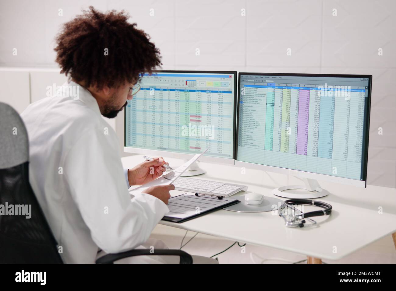 Fogli di calcolo per codici di fatturazione e codici di fatturazione medici Foto Stock