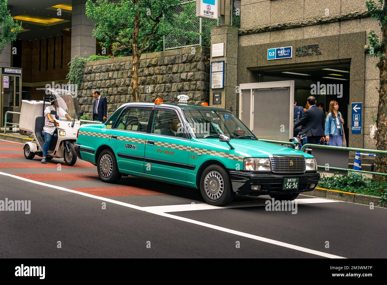 Taxi in via Tokyo, Giappone. Foto Stock