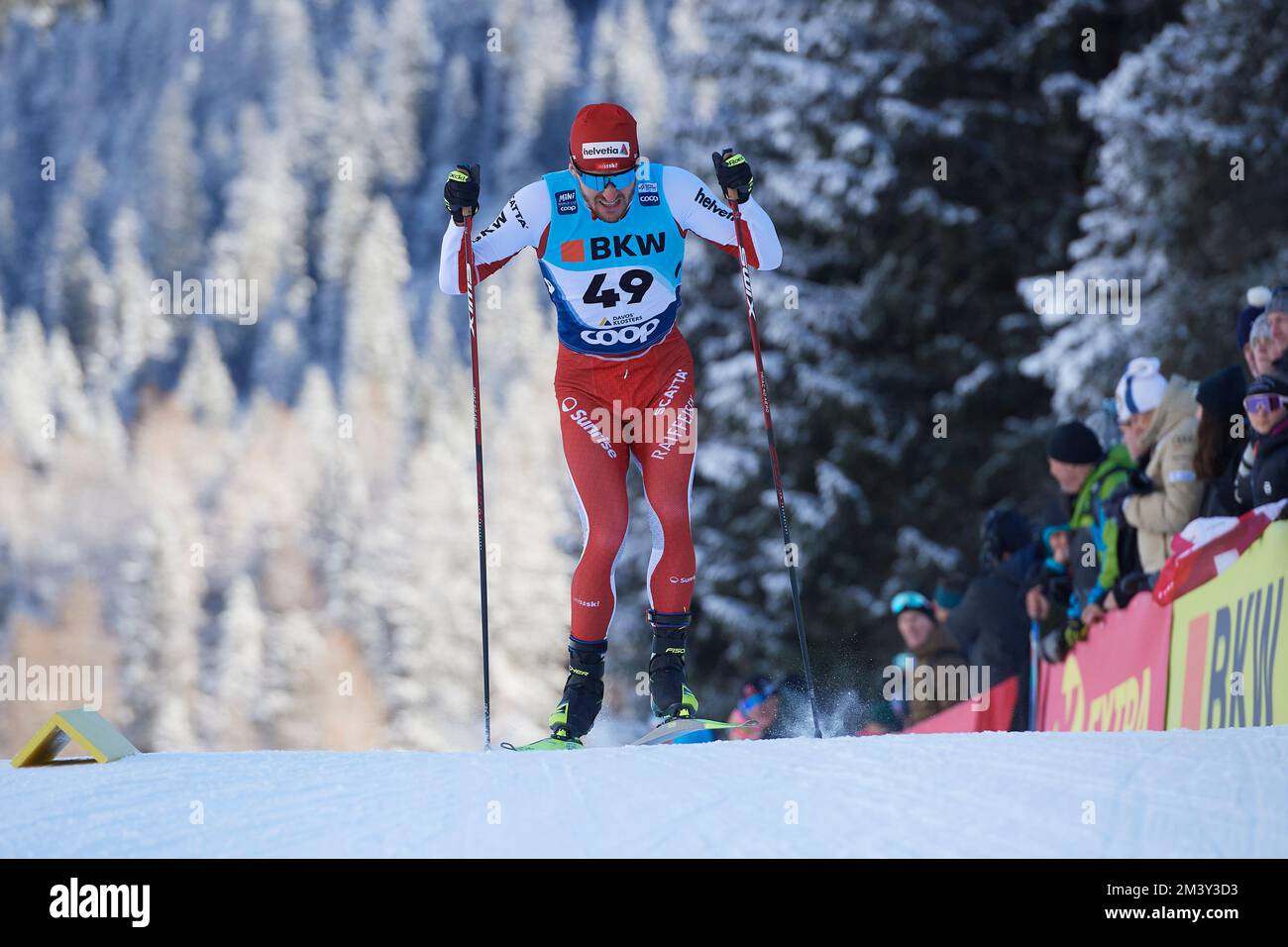 Davos, Schweiz, 17. Dicembre 2022. Roman Furger beim Sprint Rennen am FIS Langlauf Weltcup Davos Nordic 2022 a Davos. Foto Stock