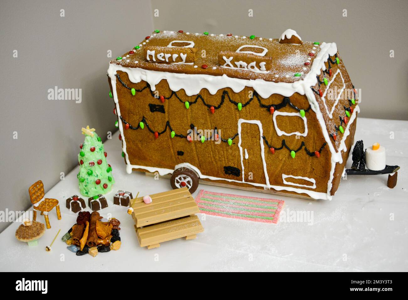 RV Travel Trailer Gingerbread casa Foto Stock