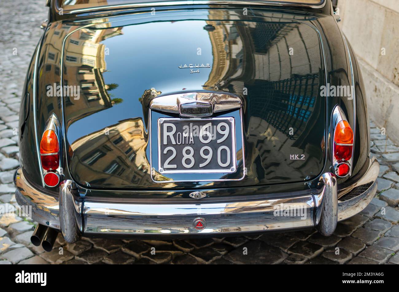 Roma, Italia; 1 novembre 2022: Il ritorno della Jaguar Mk2 3,4 Foto Stock