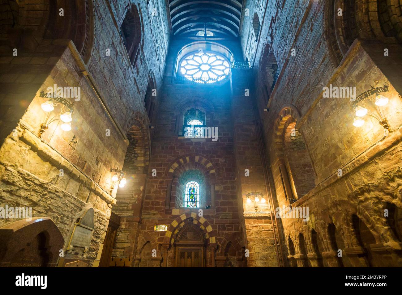 All'interno della Cattedrale di St Magnus, Kirkwall, Isole Orkney, Regno Unito Foto Stock