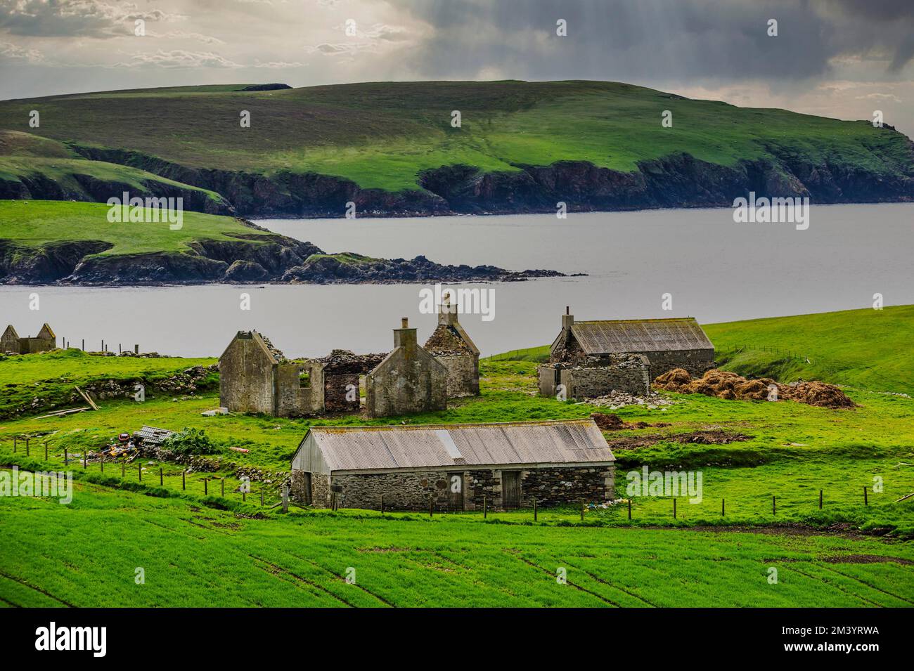 Fattoria Abandonded, isole Shetland, Regno Unito Foto Stock