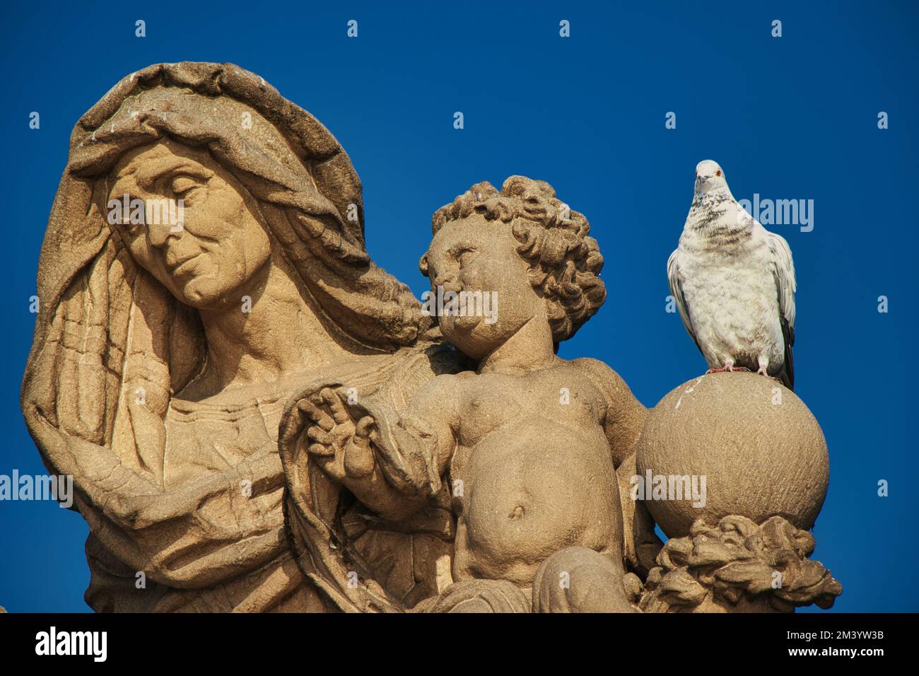 Statua di San Anna sul ponte Carlo, Praga. Repubblica Ceca. Foto Stock