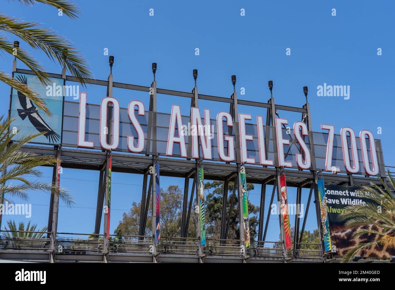 Viene mostrato il primo piano del cartello dello zoo di Los Angeles. Foto Stock