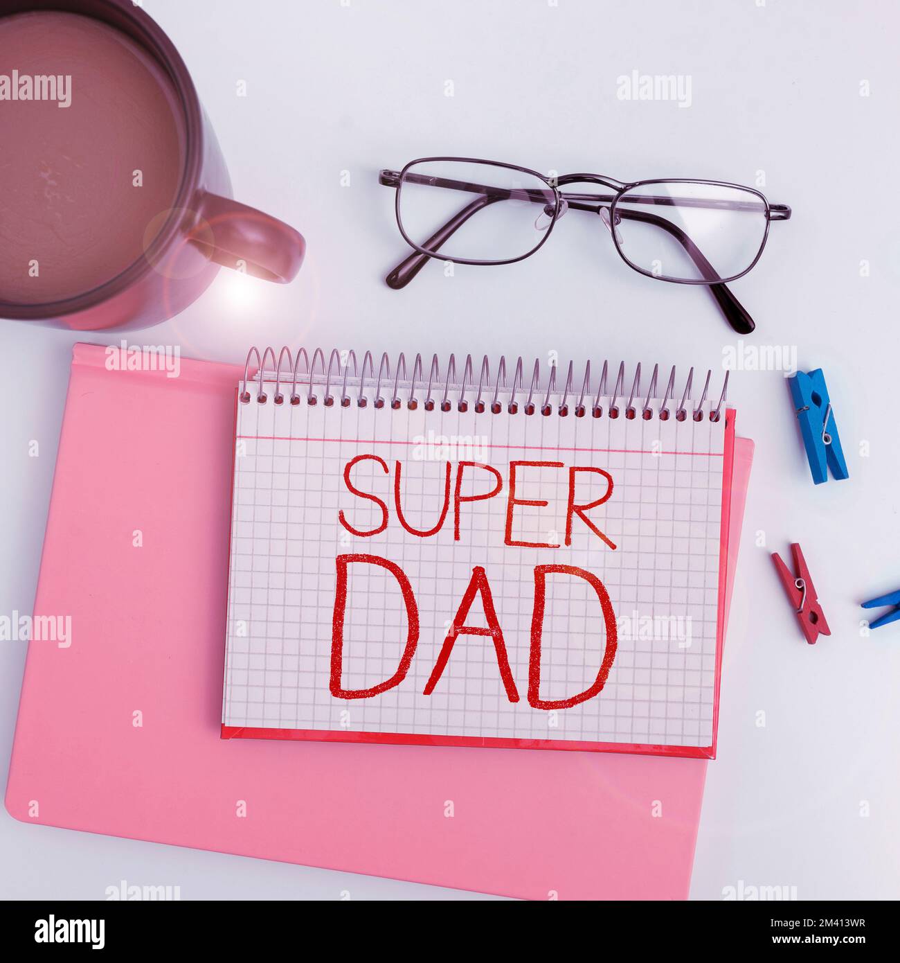 Cartello con Super papà. Vetrina di business per bambini idolo e super eroe un'ispirazione da guardare Foto Stock
