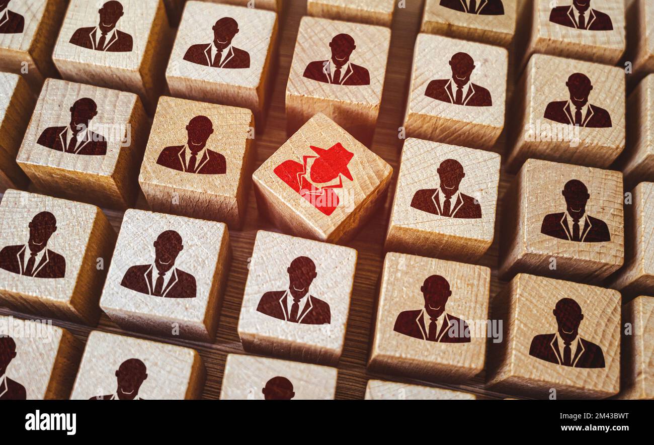 Trova spie tra i dipendenti. Counterintelligence. Cerca spie e funzionari corrotti. Spionaggio industriale e corporativo per se commerciale di affari Foto Stock