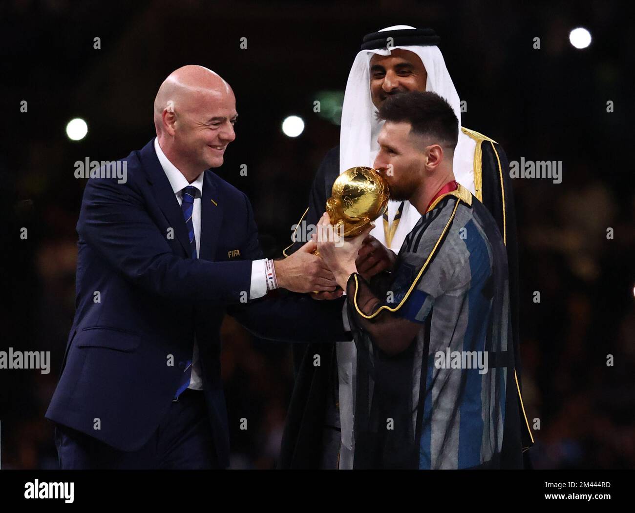 Foto Autografata Lionel Messi Campione Del Mondo 2022 | Argentina E Barcellona | Stampa D’autore Con Cornice Nera A4 (30,5 X 20,3 Cm) | Regalo Da Collezione Per Tifosi