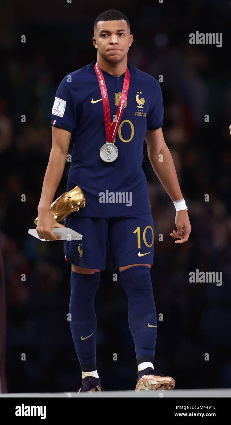 Doha, Qatar, 18th dicembre 2022. Kylan Mbappe di Francia si è rifiutato di raccogliere il premio Golden Boot durante la partita della Coppa del mondo FIFA 2022 al Lusail Stadium, Doha. Il credito di foto dovrebbe essere: David Klein / Sportimage Foto Stock