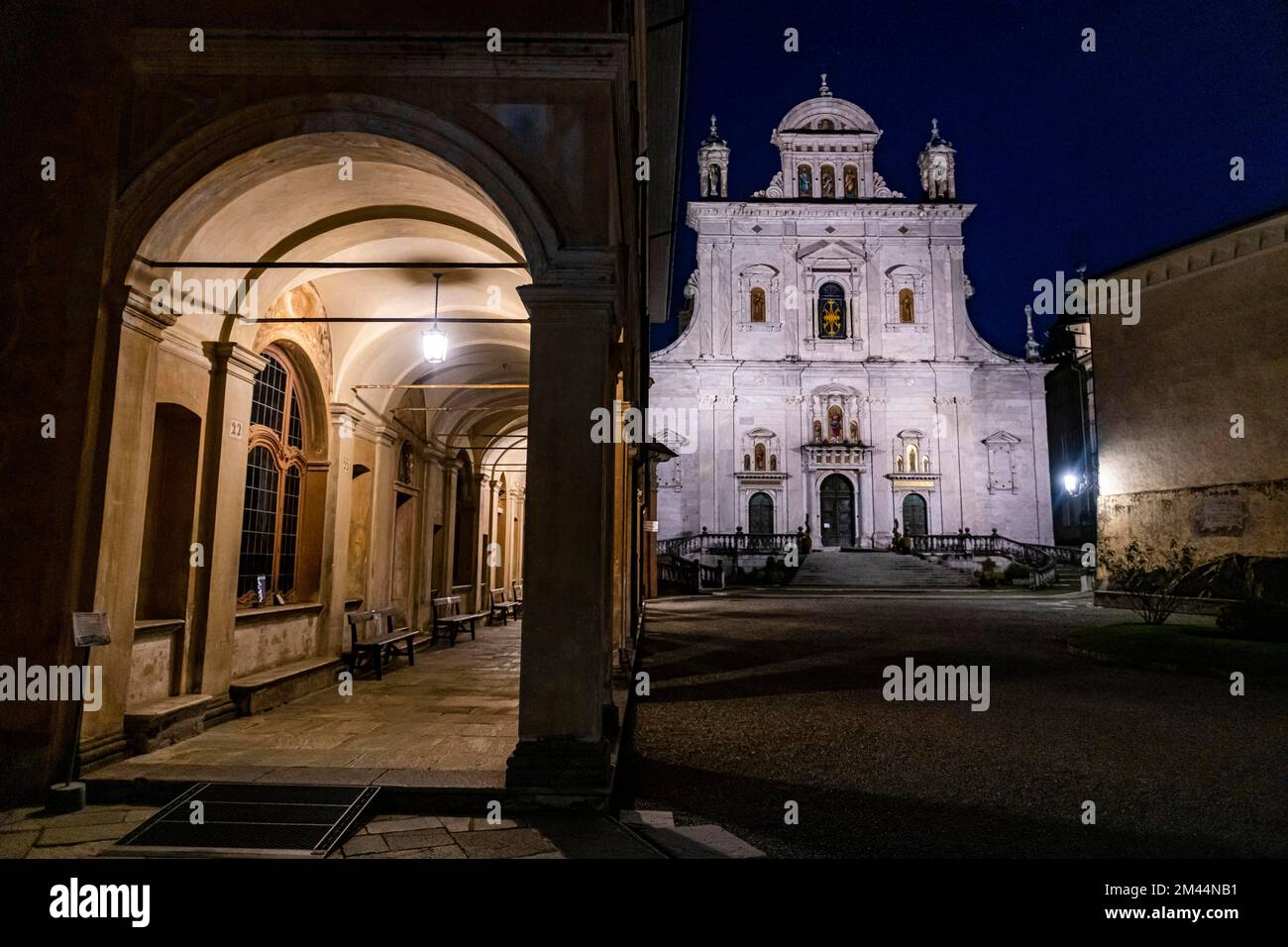Basilica di Santa Maria Assunta, sito patrimonio dell'umanità dell'UNESCO Sacro Monte de Varallo Foto Stock