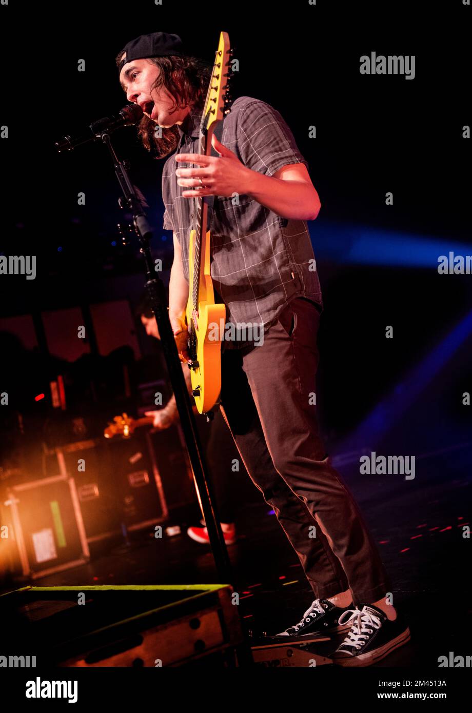 Pierce il cantante Vic Fuentes vive in concerto alla Birmingham O2 Academy, 9th dicembre 2022 Foto Stock