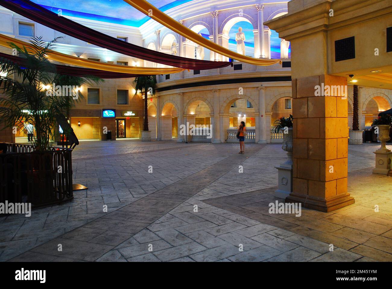 La lobby del Caesars Casino di Atlantic City, New Jersey, e' decorata in un tema dell'Antica Roma Foto Stock