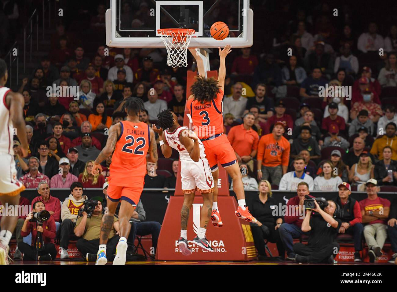 Auburn Tigers guardia tre Donaldson (3) durante una partita di basket NCAA contro i Trojan della California Meridionale Domenica, 18 Dicembre 2022, a Los Angeles. Foto Stock