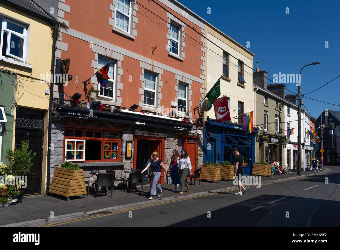 The Westend, Galway City, Irlanda. L'imminente quartiere Westend di Galway, centrato su William Street e Sea Road, Galway. Foto Stock