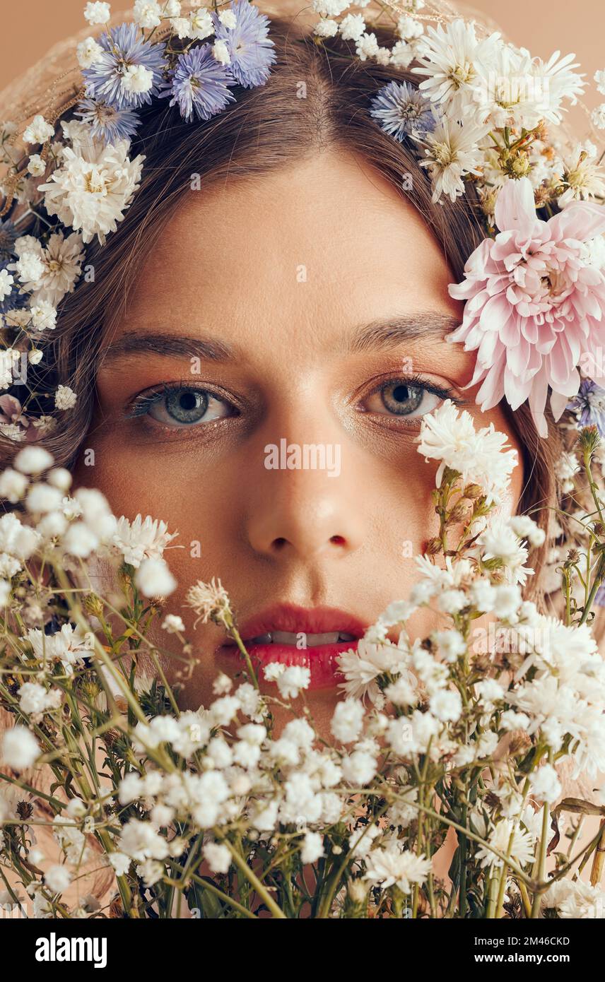 Ritratto di fiori artistici immagini e fotografie stock ad alta risoluzione  - Alamy