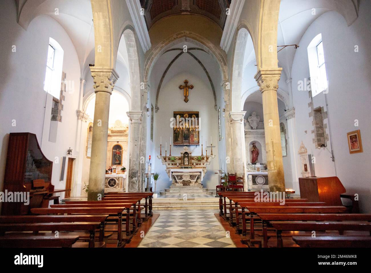 Chiesa Parrocchiale di San Lorenzo del 14th° secolo, Manarola, cinque Terre, Italia Foto Stock
