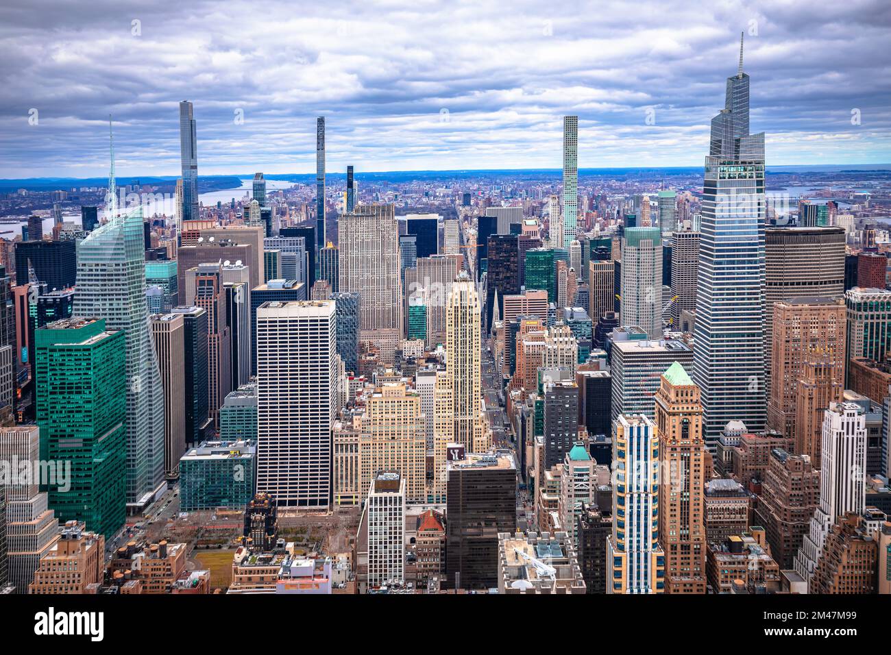 L'epica vista dello skyline della parte alta di New York, la città più grande degli Stati Uniti Foto Stock