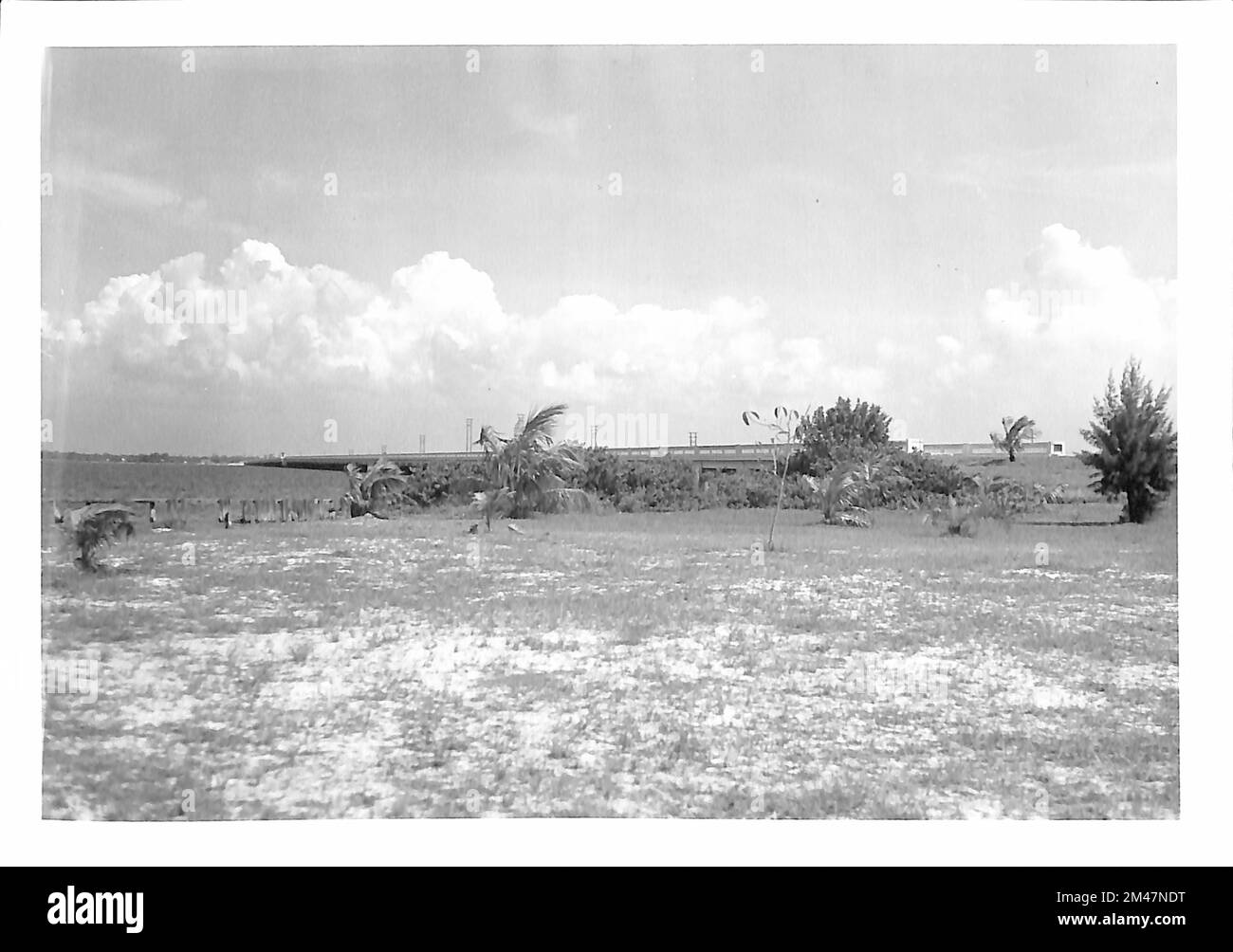 Ponte a Punta Gorda, Florida. Didascalia originale: Ponte a Punta Gorda, Florida, tratto da J. K. Hiller 1938. Stato: Florida. Località: Punta Gorda. Foto Stock
