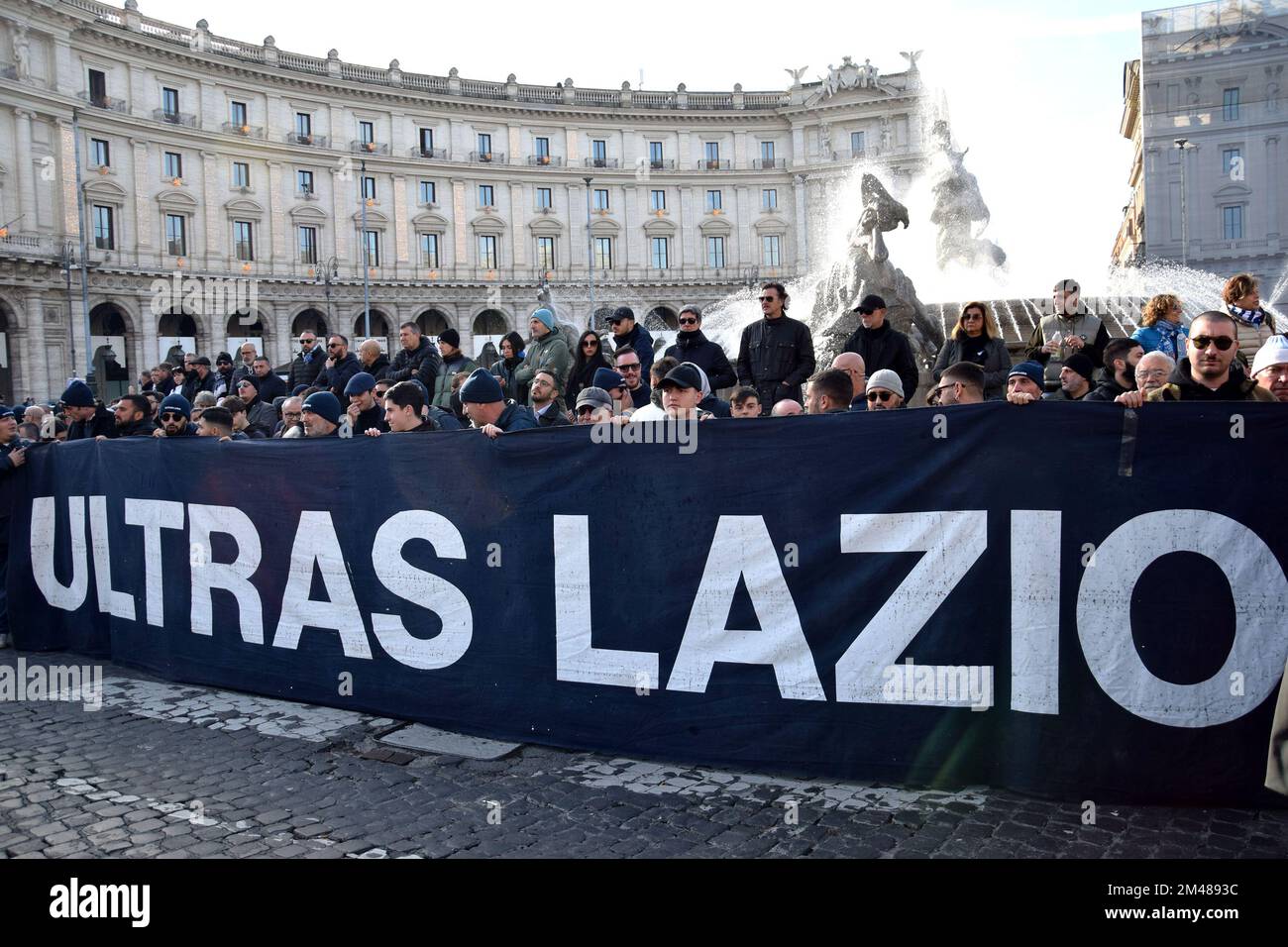 Roma, piazza Esedra, funerali del calciatore Sinisa Mihajlovic Foto Stock