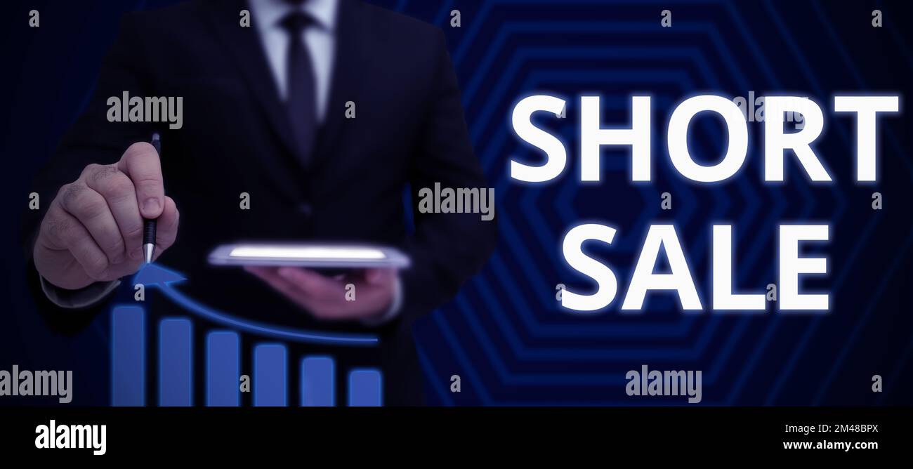 Cartello con la scritta Short sale. Parola scritta su Home che è offerto ad un prezzo che è inferiore all'importo dovuto Foto Stock