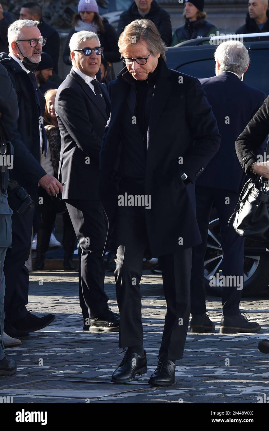 Roma, Lazio. 19th Dec, 2022. Gabriele Oriali partecipa ai funerali di Sinisa Mihajlovic presso la Basilica di Santa Maria degli Angeli. Roma (Italia), 19th dicembre 2022 (Photo AllShotLive/Sipa USA) Credit: Sipa USA/Alamy Live News Foto Stock