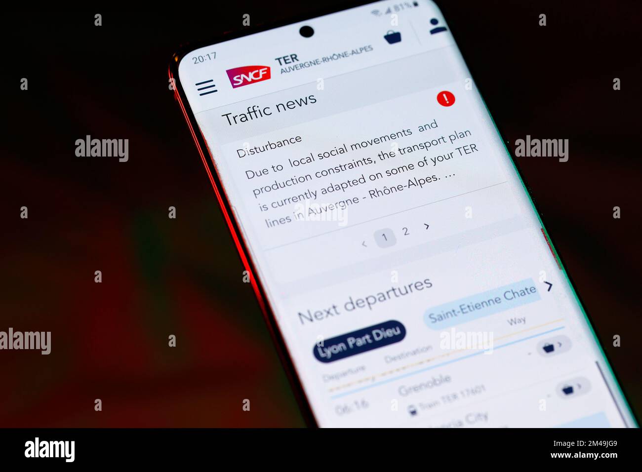 Un avviso di servizio di sciopero ferroviario sul sito Web SNCF. SNCF è la compagnia ferroviaria nazionale francese che gestisce il servizio ferroviario a breve o lunga distanza. Foto Stock