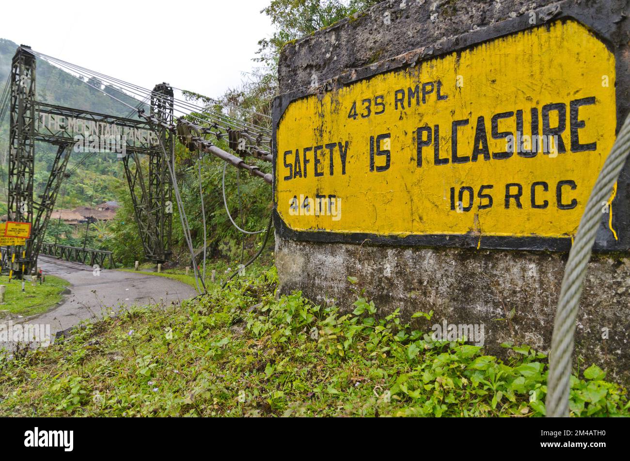 A Sangam, la confluenza, delle acque del fiume Yomgo si unisce al fiume Siang Foto Stock