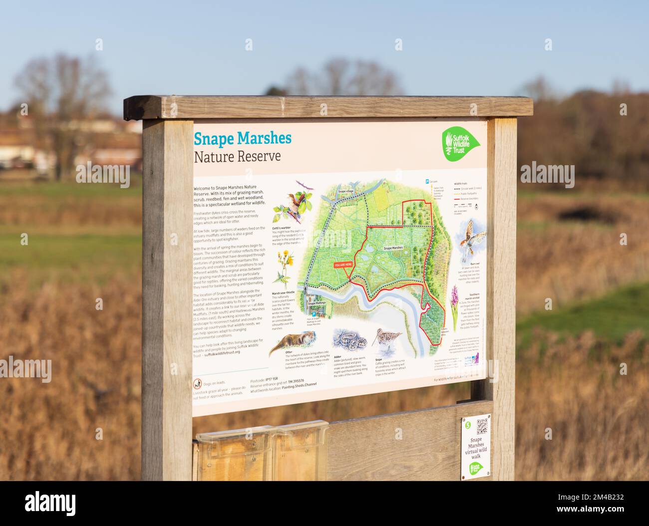 Cartello informativo per la Riserva Naturale delle paludi di Piton, situata vicino alle Maltalee di Piton. Suffolk. REGNO UNITO Foto Stock