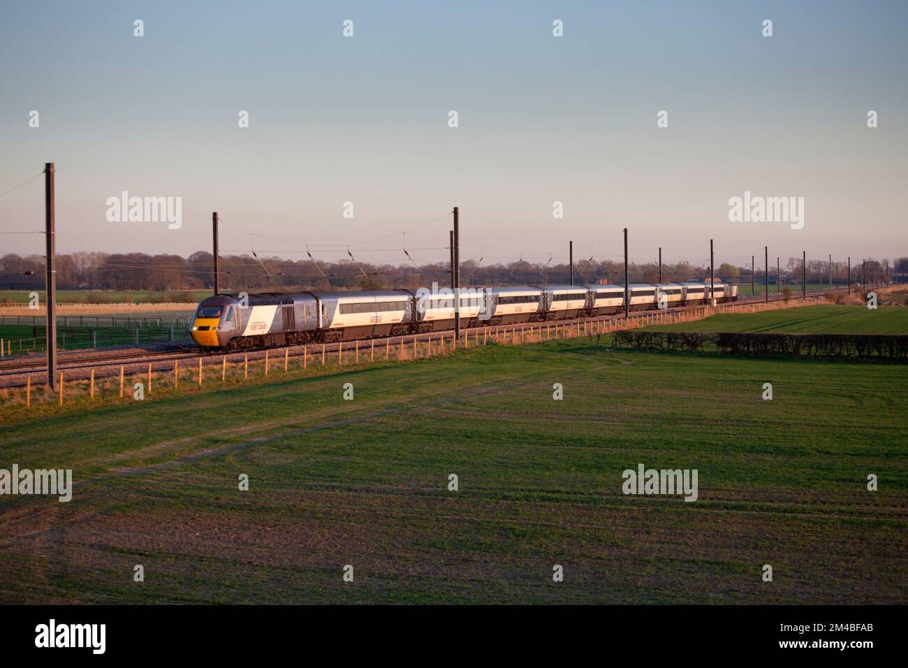 Un East coast treni Intercity 125 capi nord nei pressi di Thirsk durante il periodo in cui la costa est franchising è stato pubblicamente eseguire Foto Stock