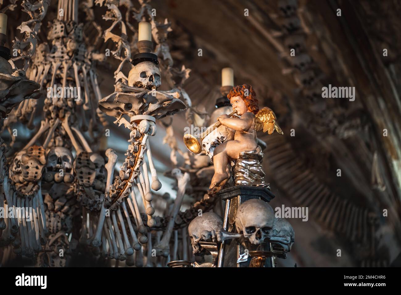 Dettagli su Sedlec Ossuary Interior - Kutna Hora, Repubblica Ceca Foto Stock