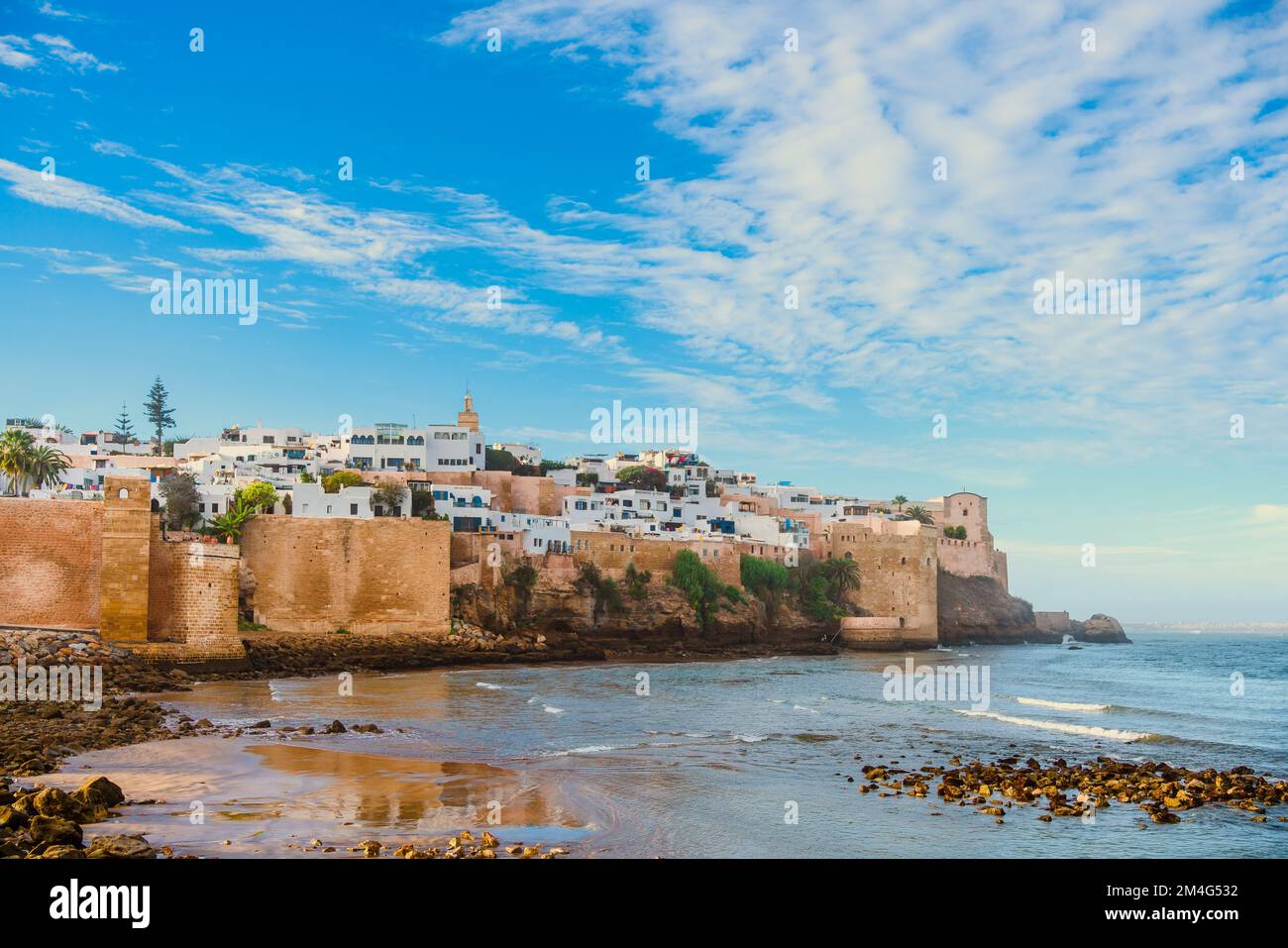 Vista pittoresca della Kasbah degli Udayas a Rabat, la capitale del Marocco Foto Stock