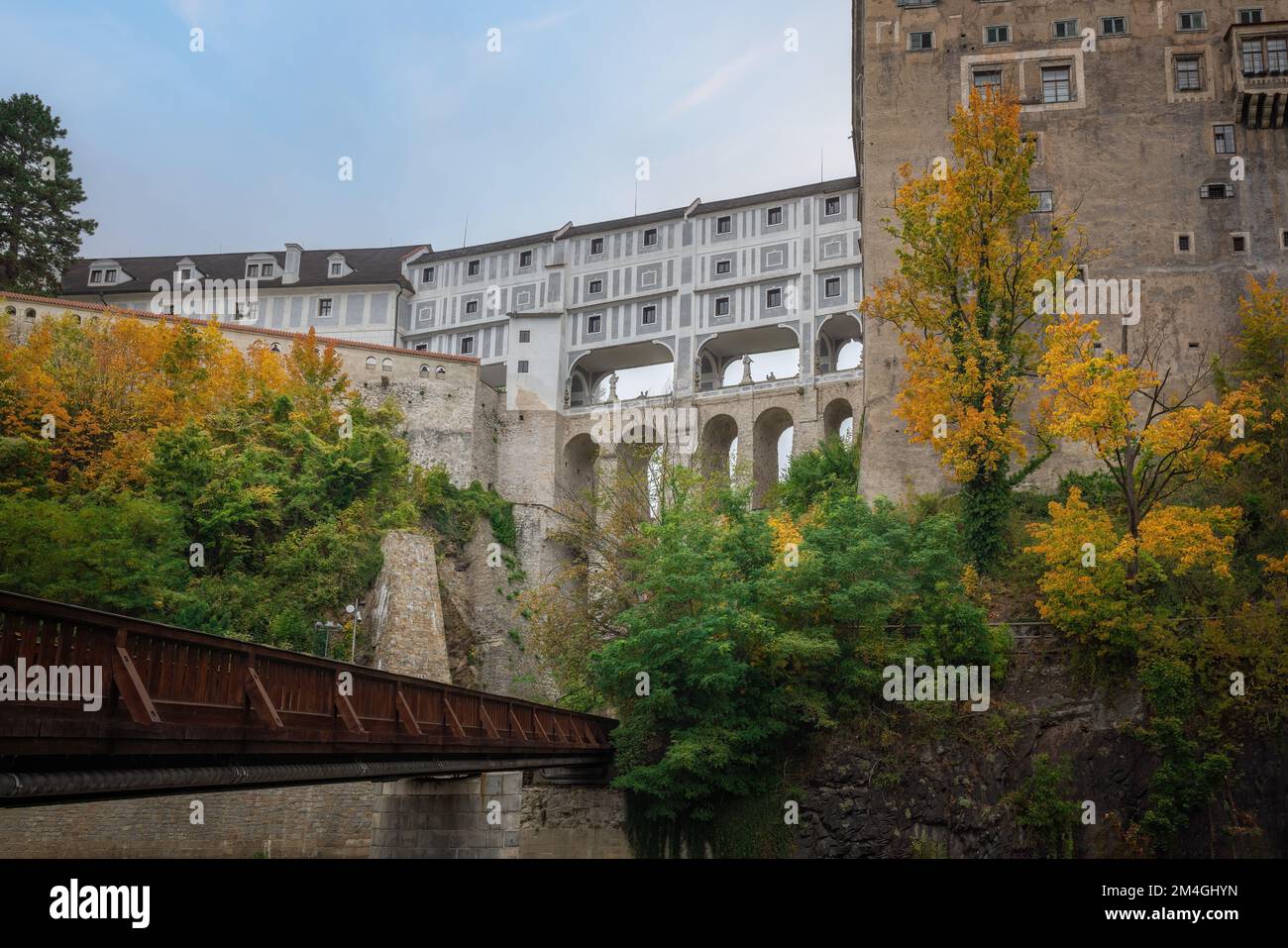 Ponte di Cloak del Castello di Cesky Krumlov - Cesky Krumlov, Repubblica Ceca Foto Stock