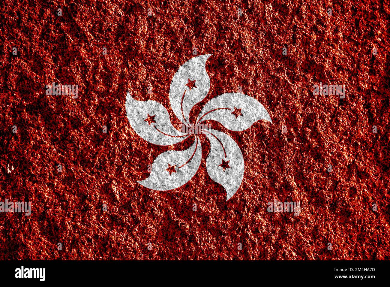 Bandiera di Hong Kong su sfondo strutturato. Collage concettuale. Foto Stock