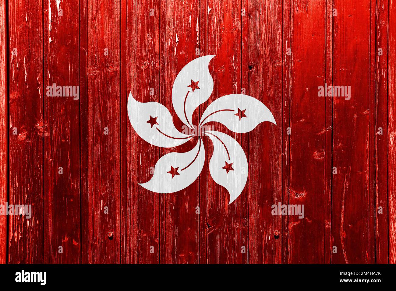 Bandiera di Hong Kong su sfondo strutturato. Collage concettuale. Foto Stock