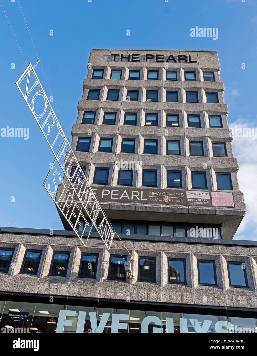 Una volta il Pearl Assurance Building, no The Pearl, in Northumberland Street, Newcastle upon Tyne, Inghilterra nord-orientale UK. Foto Stock