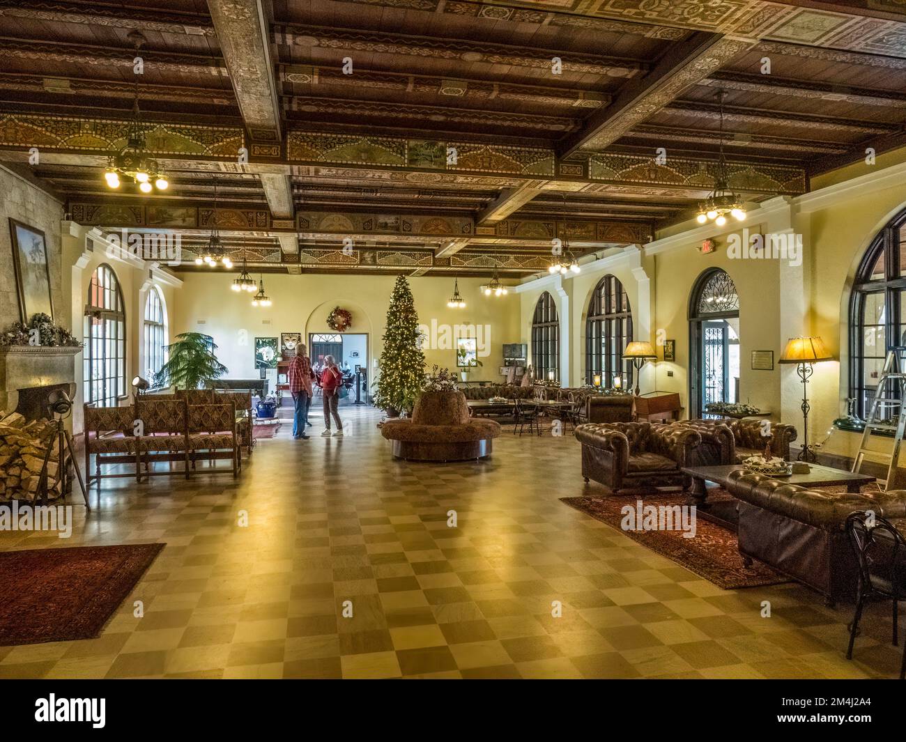 Interno del Lodge in stile spagnolo del 1930s presso il parco statale Edward Ball Wakulla Springs a Wakulla Springs Floirida USA Foto Stock