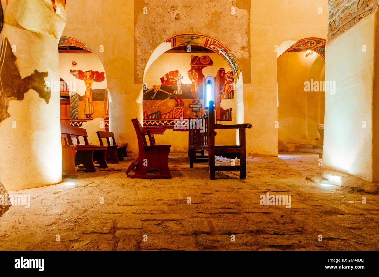 Affreschi nella chiesa romanica di Sant Joan de Boí. Boí, Vall de Boí, Lérida, Catalogna, Spagna, Europa. Foto Stock