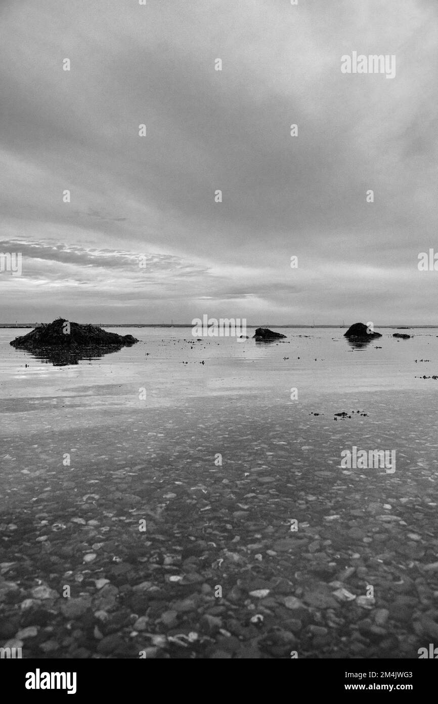 Una bella vista sul mare nell'Isola di Wight, Inghilterra Foto Stock